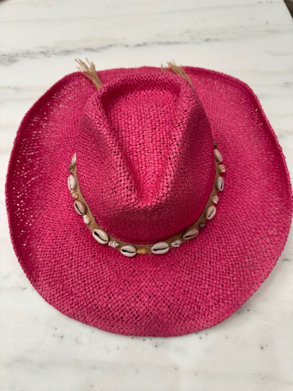 Pink Lily pink straw hat. Perfect for beach. Great condition